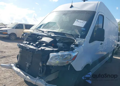 2019 Mercedes-Benz Sprinter 2500 High Roof V6 z USA, uszkodzony, nr VIN WD4PF1CD7KP155436